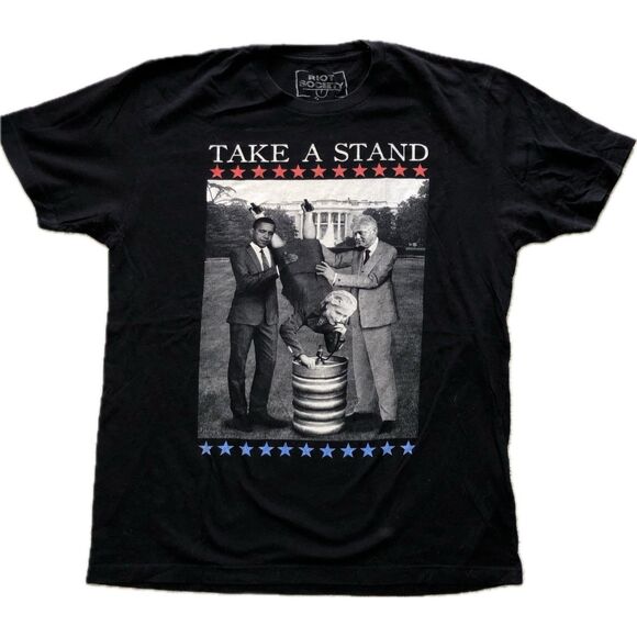 Unisex Political Humor President Keg Stand Graphic T-Shirt in Black size L - Picture 1 of 5